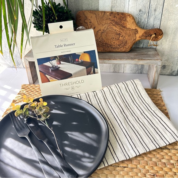 🌴Threshold Cotton Black and White Striped Table Runner - Picture 1 of 12